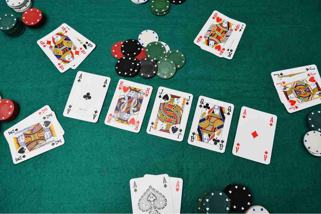 Hướng dẫn chơi Poker cho newbie tại sòng bài Koh Kong